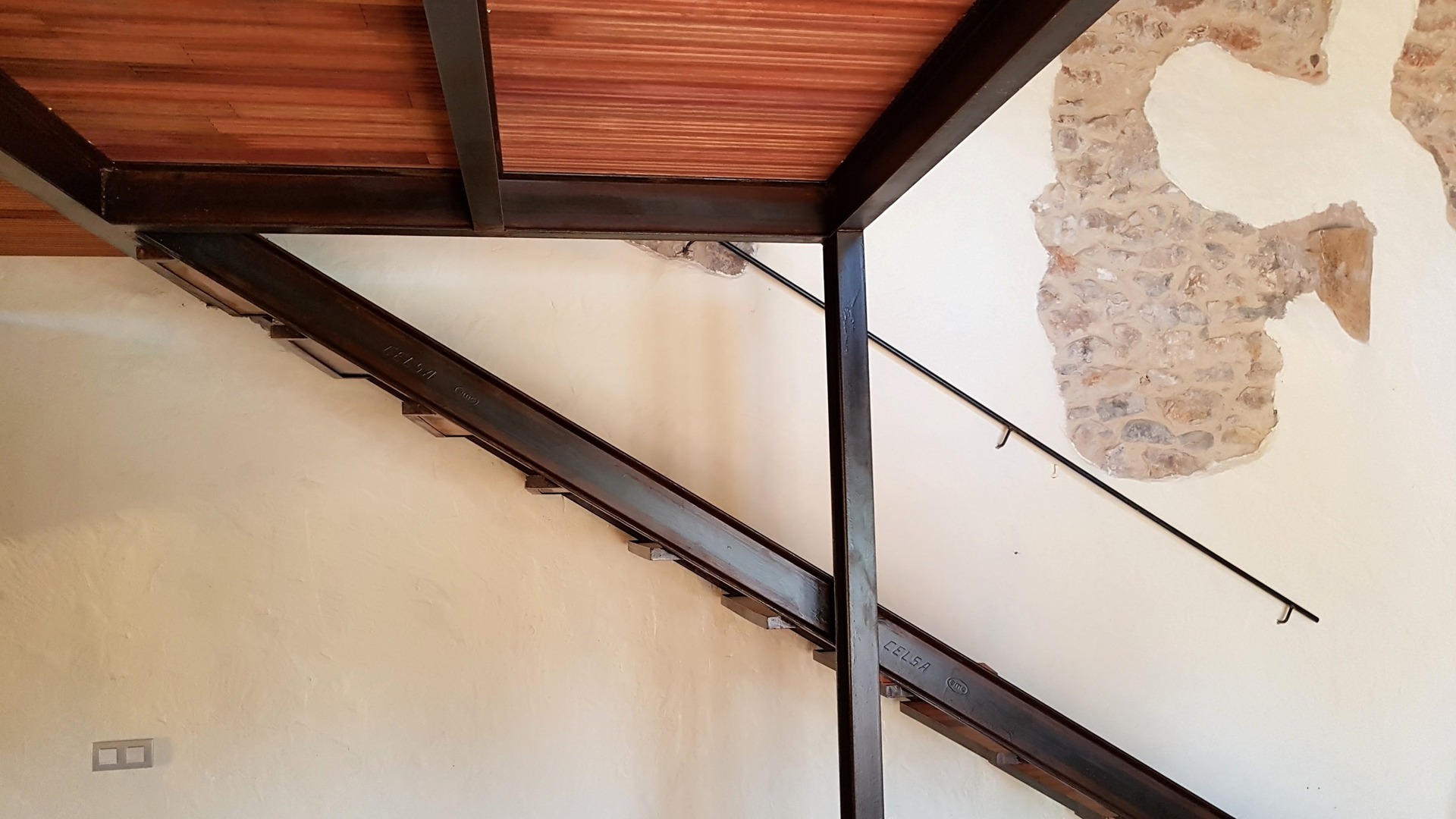 Originale Steintreppe – restauriertes katalanisches Bauernhaus Costa Brava